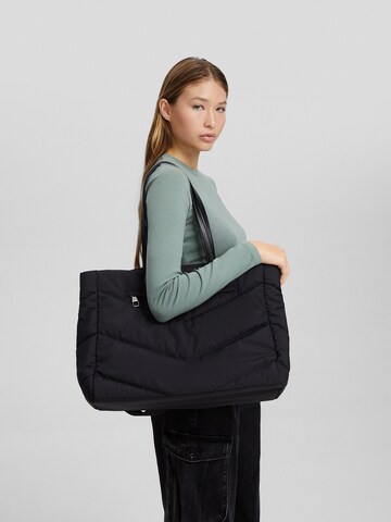 Bershka Shopper in Zwart