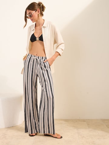 Friends Like These Wide leg Broek in Zwart