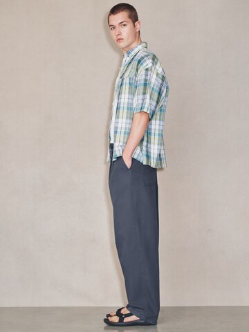 Loosefit Pantalon à pince Next en bleu