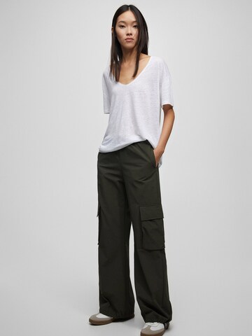Largi Pantaloni cu buzunare de la Pull&Bear pe verde: față