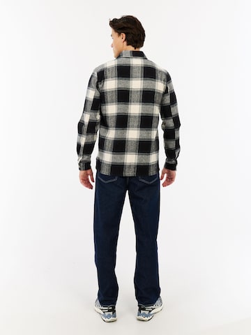 PROTEST Regular Fit Übergangsjacke 'PRTLunder' in Schwarz