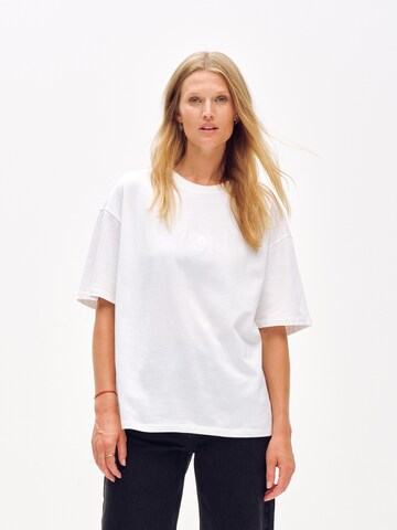 ABOUT YOU x Toni Garrn T-Shirt 'Jenna' (GOTS) in Weiß: predná strana