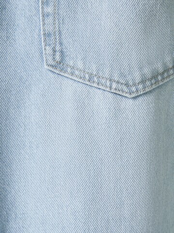 Bershka Lużny krój Jeansy w kolorze niebieski
