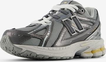 new balance Trainers '1906' in Grey: front