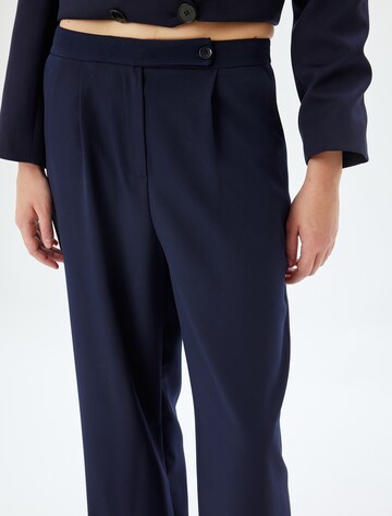 Koton Loosefit Bandplooibroek in Blauw