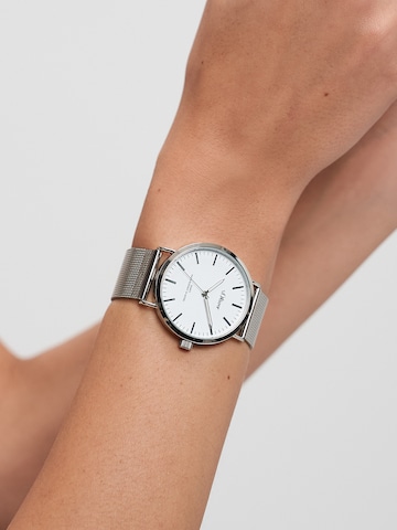 s.Oliver Analoguhr in Silber