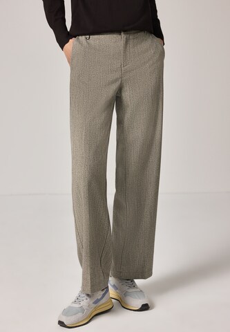 STREET ONE Regular Pants in Beige: front