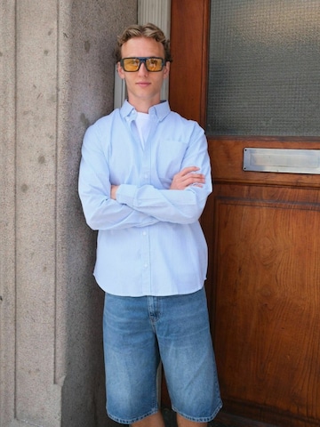 Regular Pantalon ' Denim shorts ' TEESHOPPEN en bleu