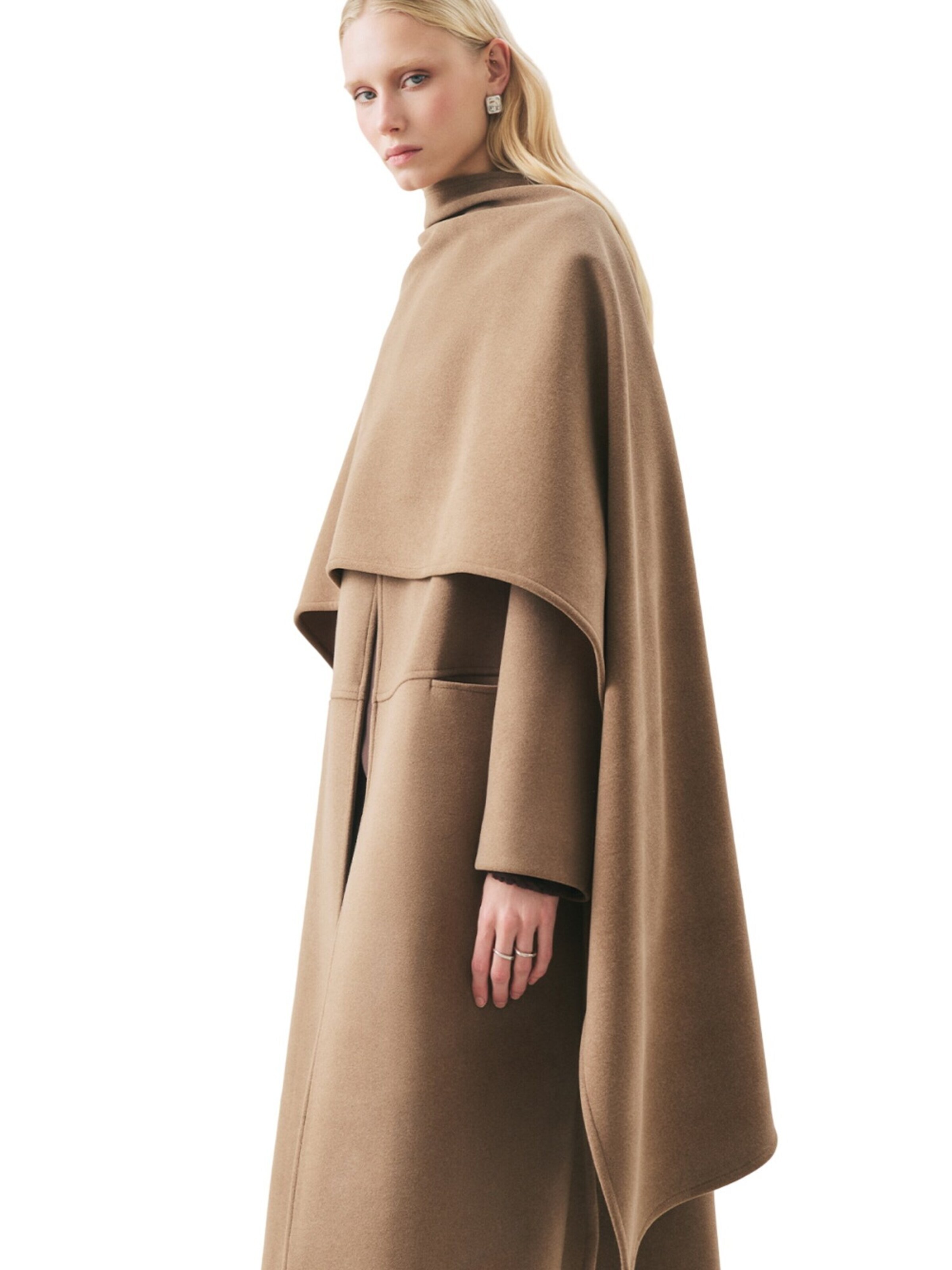 MANUKA Between-seasons coat in Brown