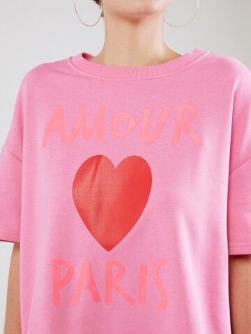 miss goodlife Μπλούζα φούτερ 'Amour Paris' σε ροζ