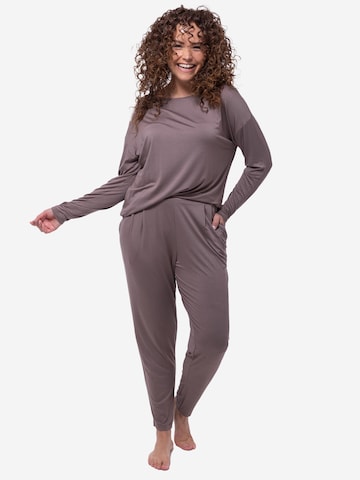 Mey Pyjama 'Pure Chic' in Braun