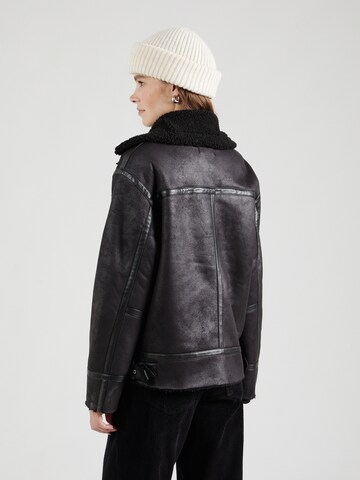 ONLY Jackel 'ONLBETTY' in Schwarz