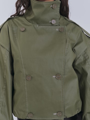 Giacca di mezza stagione 'WAXED' di AEMMI in verde