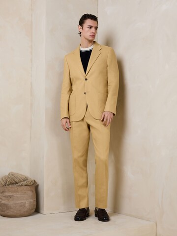 Next - regular Pantalón de pinzas 'N. Premium' en amarillo