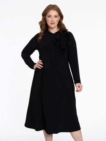 YOEK Kleid in Schwarz: Vorderseite