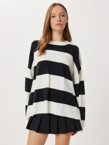 Happiness İstanbul Trui in Zwart: voorkant