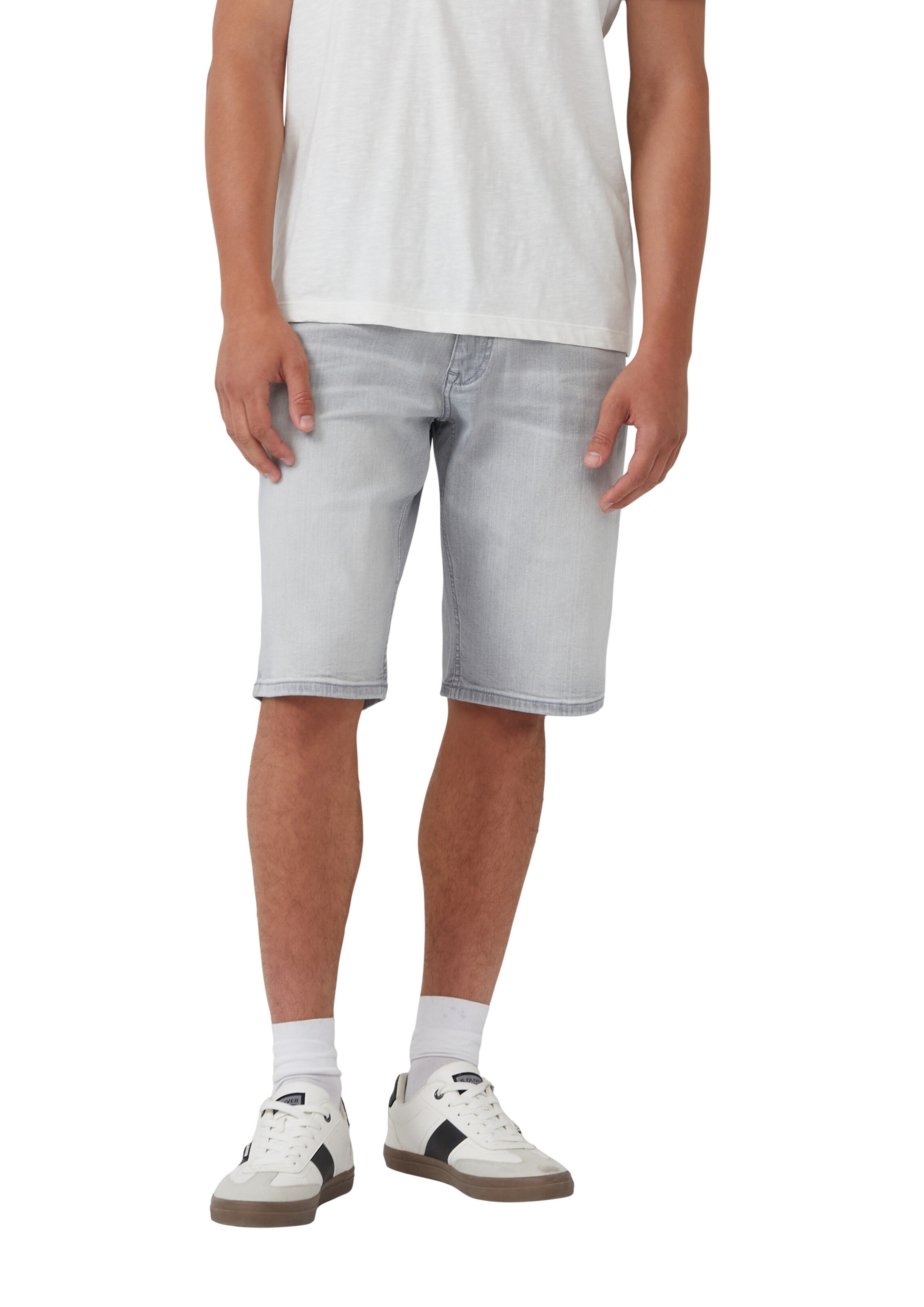 s.Oliver Regular Jeans in Grau: Vorderseite