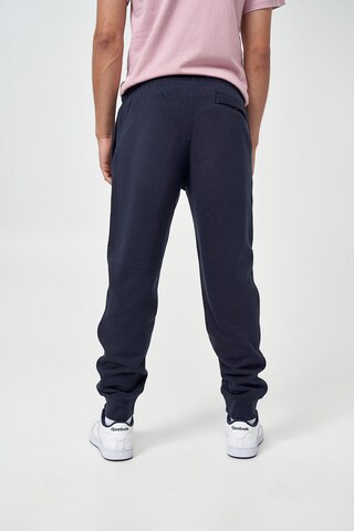 Mikon Tapered Trousers 'Welle' in Blue