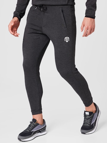 MOROTAI Tapered Sportbroek 'Sakura' in Grijs: voorkant