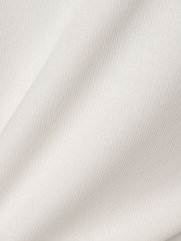 T-shirt Marie Lund en blanc