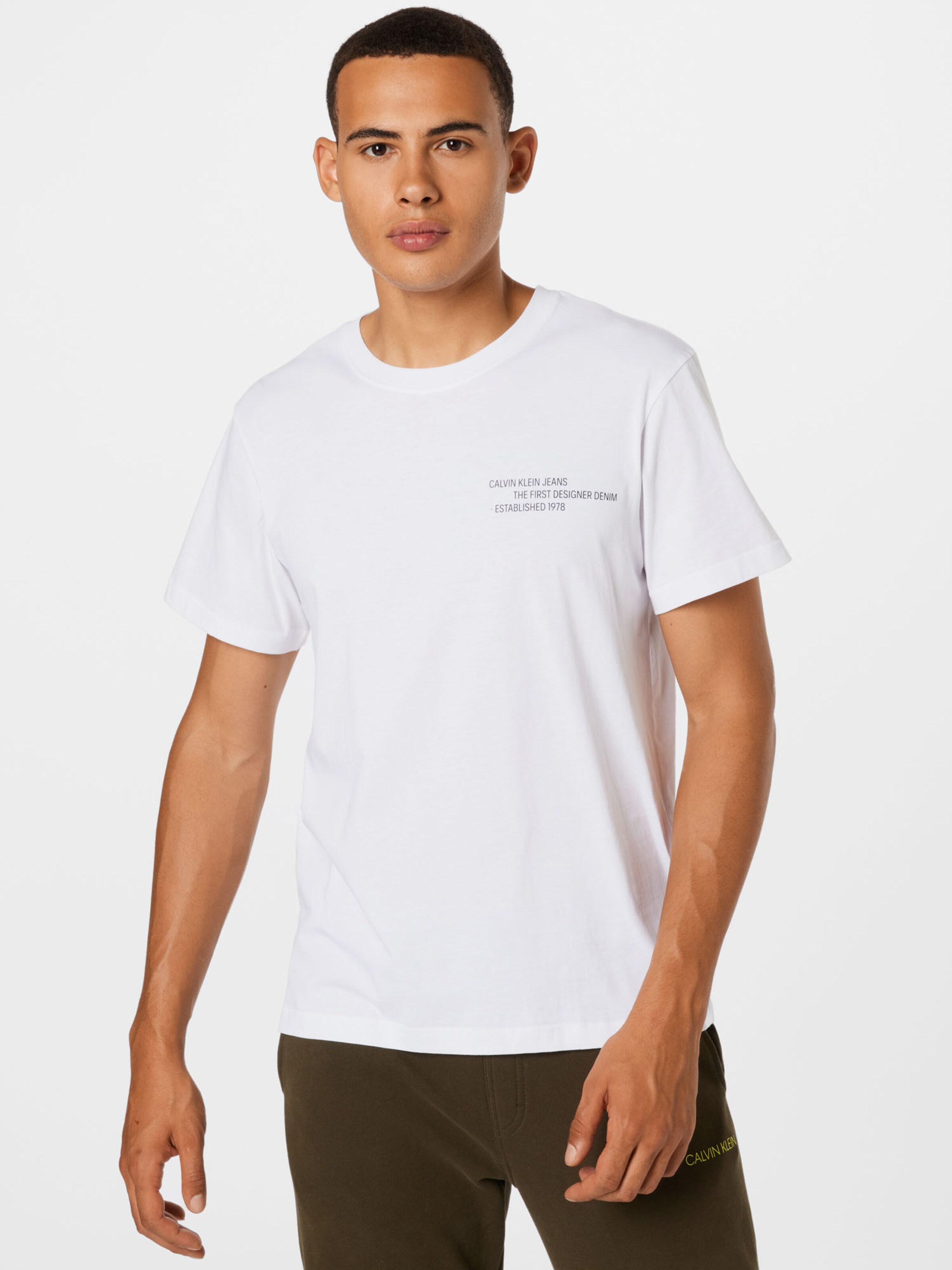 Männer Shirts Calvin Klein Jeans T-Shirt in Weiß - LN58625 Männer Shirts Calvin Klein Jeans T-Shirt in Weiß - LN58625