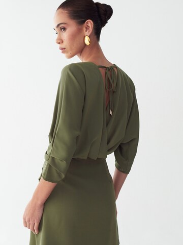 Rochie 'Cindy' de la BWLDR pe verde