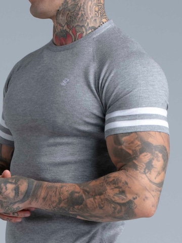 SikSilk Shirt in Grijs