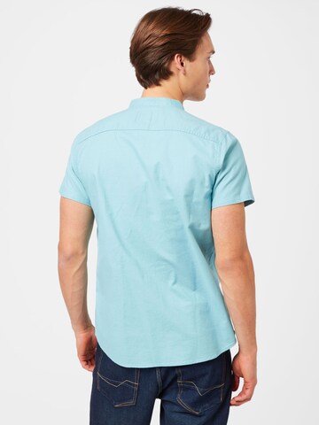 HOLLISTER - Ajuste regular Camisa en verde