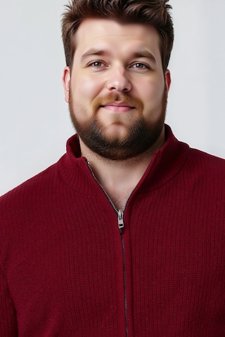 Men Plus Knit cardigan in Red