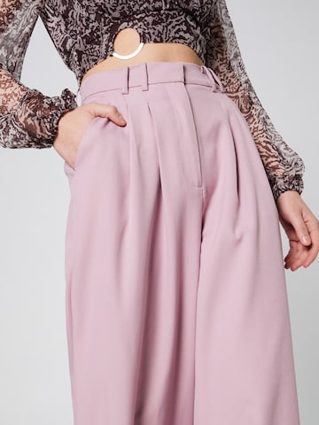 Guido Maria Kretschmer Women Wide leg Pleat-Front Pants 'Brenda' in Pink