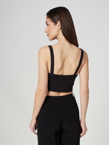 A LOT LESS - Top 'Grace' en negro