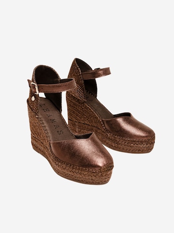 Alhamas Slingpumps 'Alpargata Cuña 10 cm Ante' in Bruin