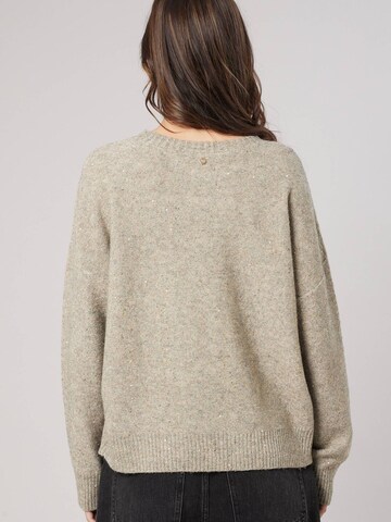 Deeluxe Pullover‌‌‌‌‌‌‌ in Beige