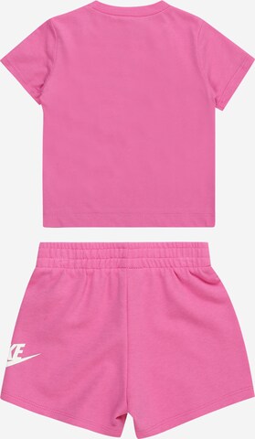 Nike SportswearJogging komplet 'CLUB' - roza boja