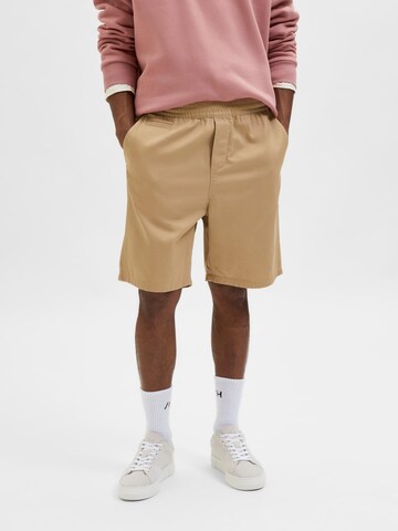 SELECTED HOMME Regular Shorts 'Devon' in Braun: predná strana