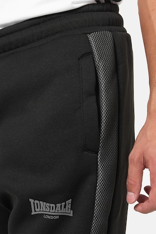 LONSDALE - Tapered Pantalón deportivo en negro