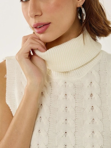 Pullover di Hiccup in bianco