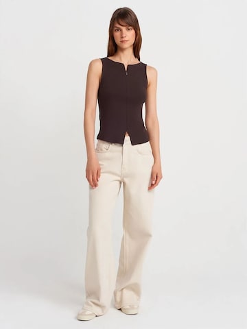 Dilvin Top in Brown