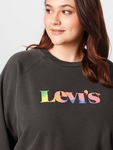 Levi's® Plus Collegepaita 'Vintage Raglan Crewneck Sweatshirt' värissä musta