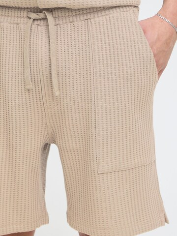 !Solid Regular Pants ' SDAlann ' in Beige