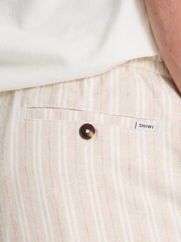 Regular Pantalon chino 'Lewis' Shiwi en beige