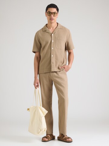 No Excess Regular Broek in Bruin