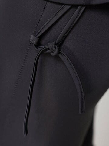 SIYA Swimwear High neck Badpak 'South' in Zwart