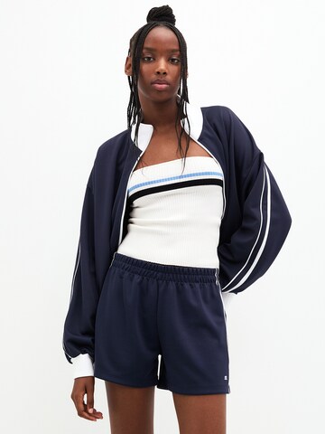 Pull&Bear Regular Trousers in Blue: front