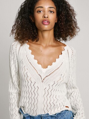Pepe Jeans Sweater 'OLYA' in White