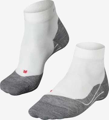 FALKE Athletic Socks 'RU4 Endurance Short' in White: front