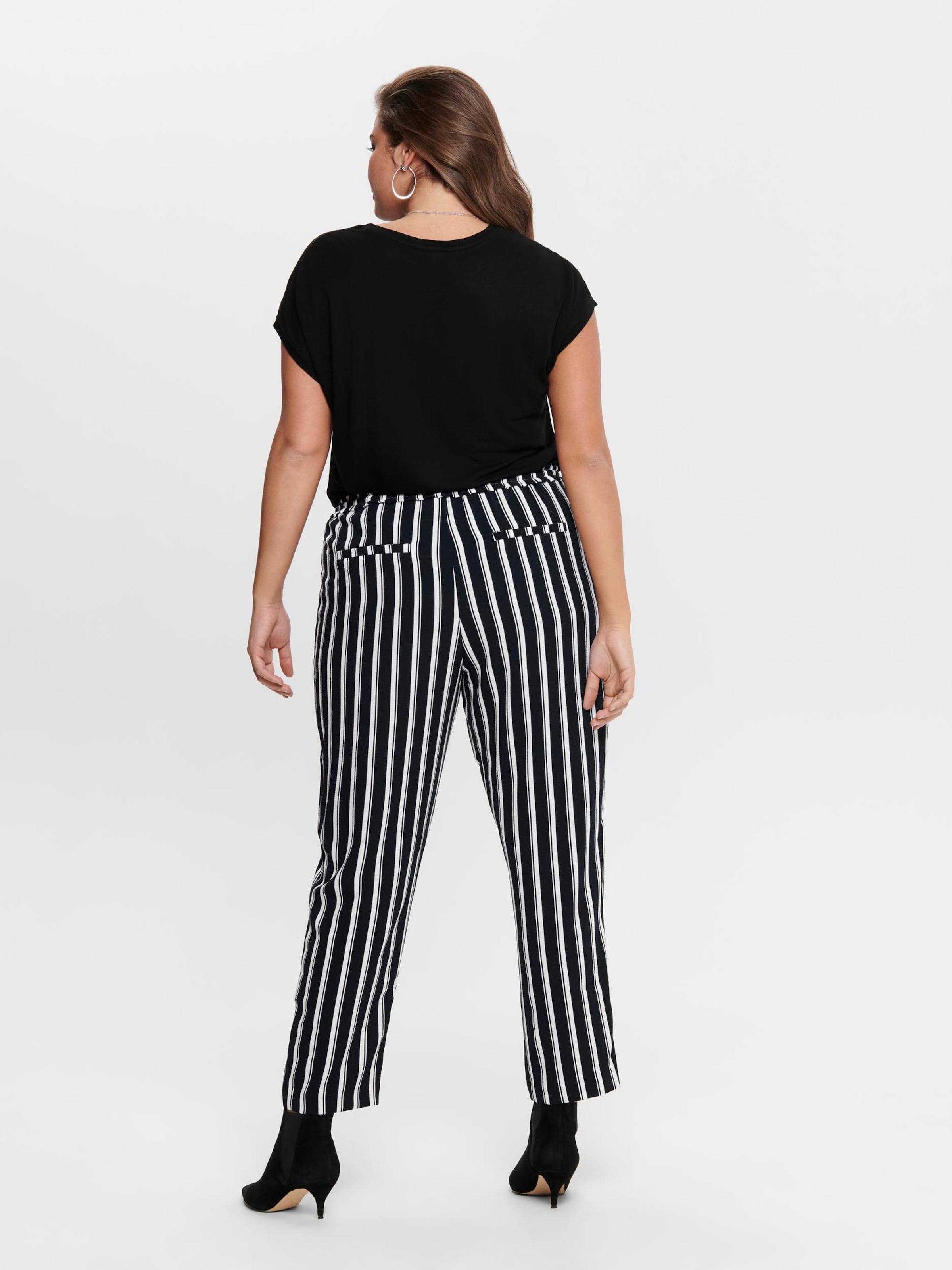 Kleding in grote maten XXL in de sale voor dames Shop online ABOUT YOU