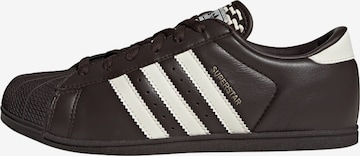 Baskets basses 'Superstar Lo Pro' ADIDAS ORIGINALS en marron : devant