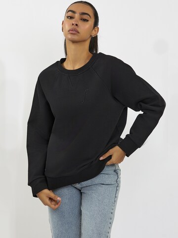 Pull-over oversize FRESHLIONS en noir : devant