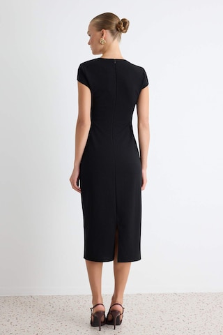 Rochie de la Trendyol pe negru
